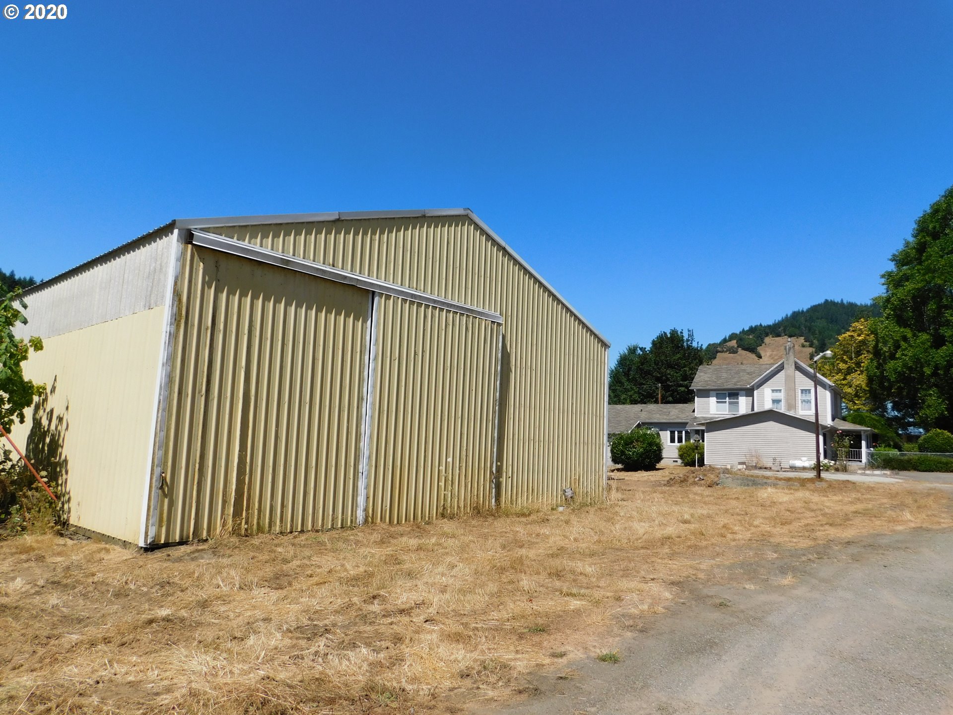 98332 Bridge Lane Myrtle Point, OR 97458 - Photo 10 of 26