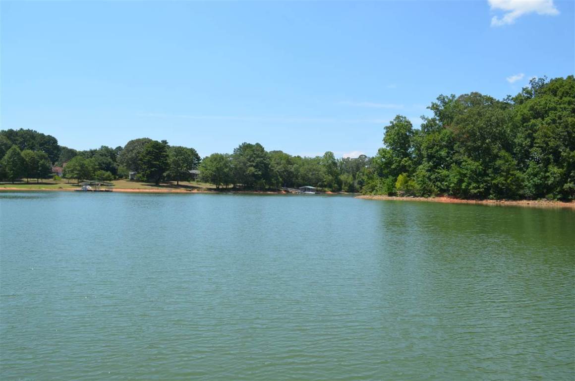 309 Lake Front Road Townville, SC 29689 - Photo 4 of 30 Gallery Image 4