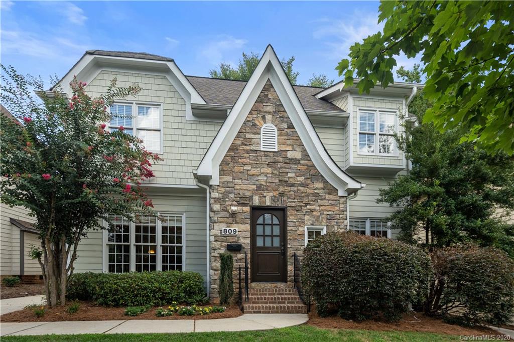 809 Millbrook Road Charlotte, NC 28211 - Photo 3 of 31 front view of a house