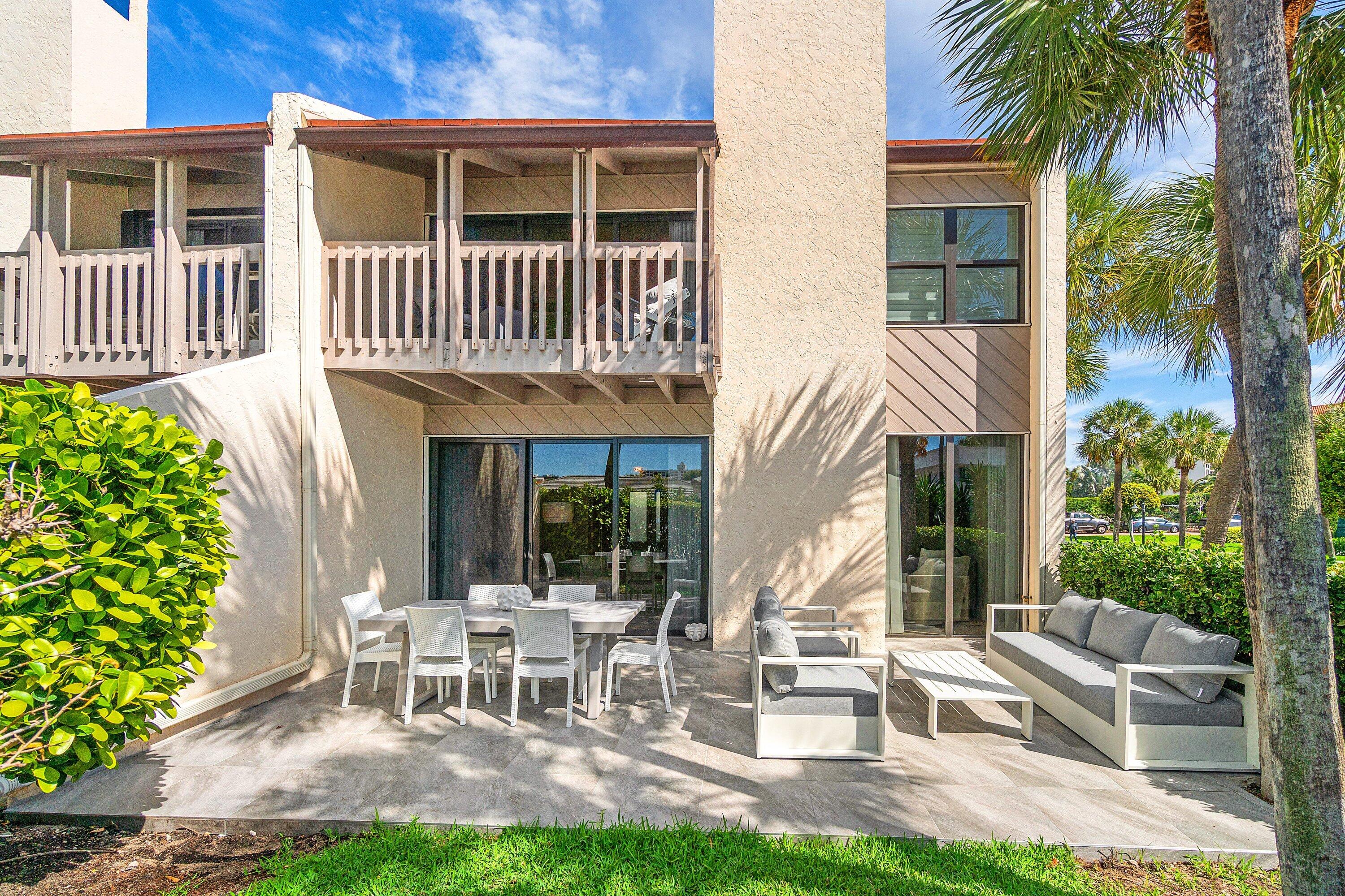 2717 North Ocean Boulevard, Unit 80 Boca Raton, FL 33431 - Photo 33 of 44 Private back yard