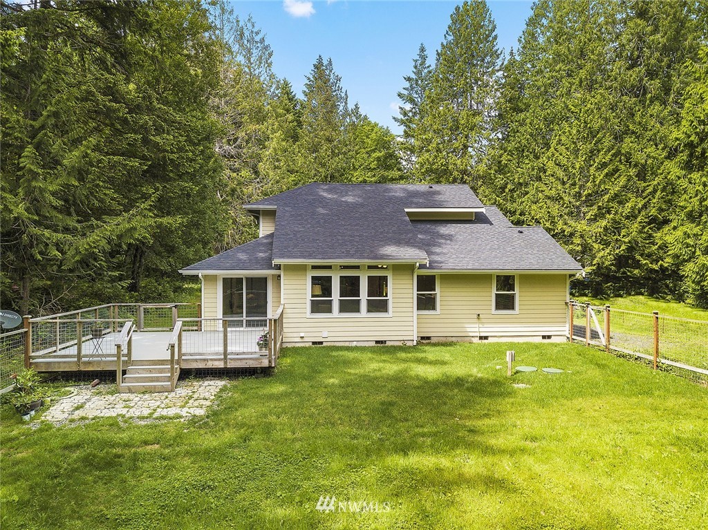 6407 Northeast Marshall Road Bainbridge Island, WA 98110 - Photo 2 of 32 Gallery Image 2