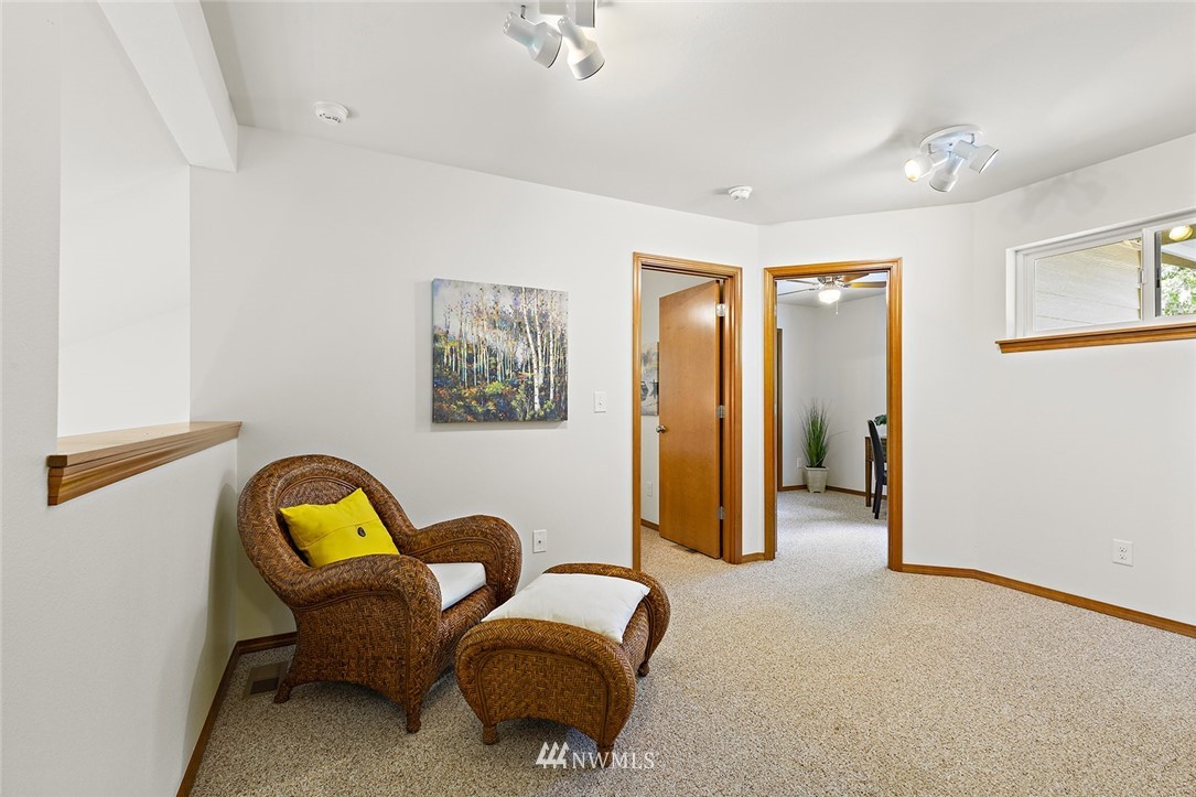 6407 Northeast Marshall Road Bainbridge Island, WA 98110 - Photo 25 of 32 Gallery Image 25