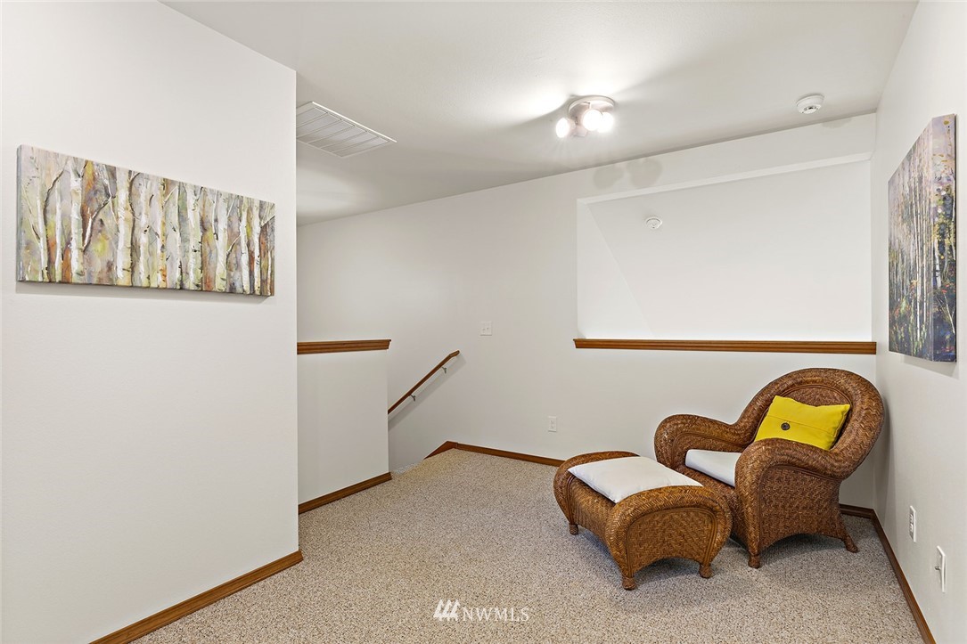 6407 Northeast Marshall Road Bainbridge Island, WA 98110 - Photo 26 of 32 Gallery Image 26