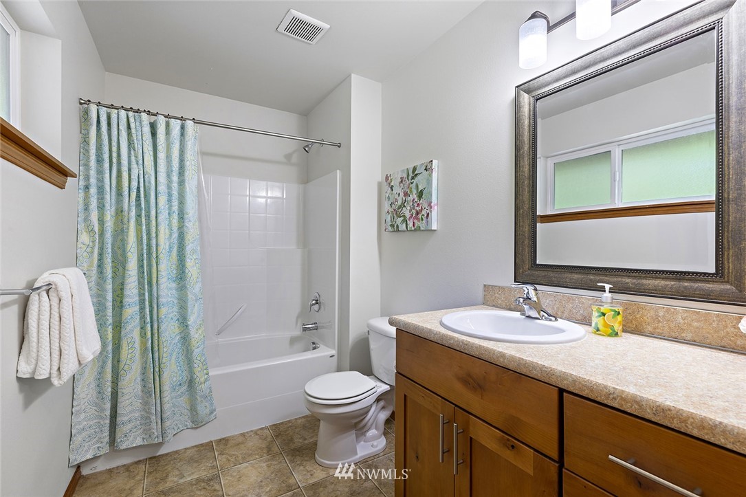 6407 Northeast Marshall Road Bainbridge Island, WA 98110 - Photo 29 of 32 Gallery Image 29