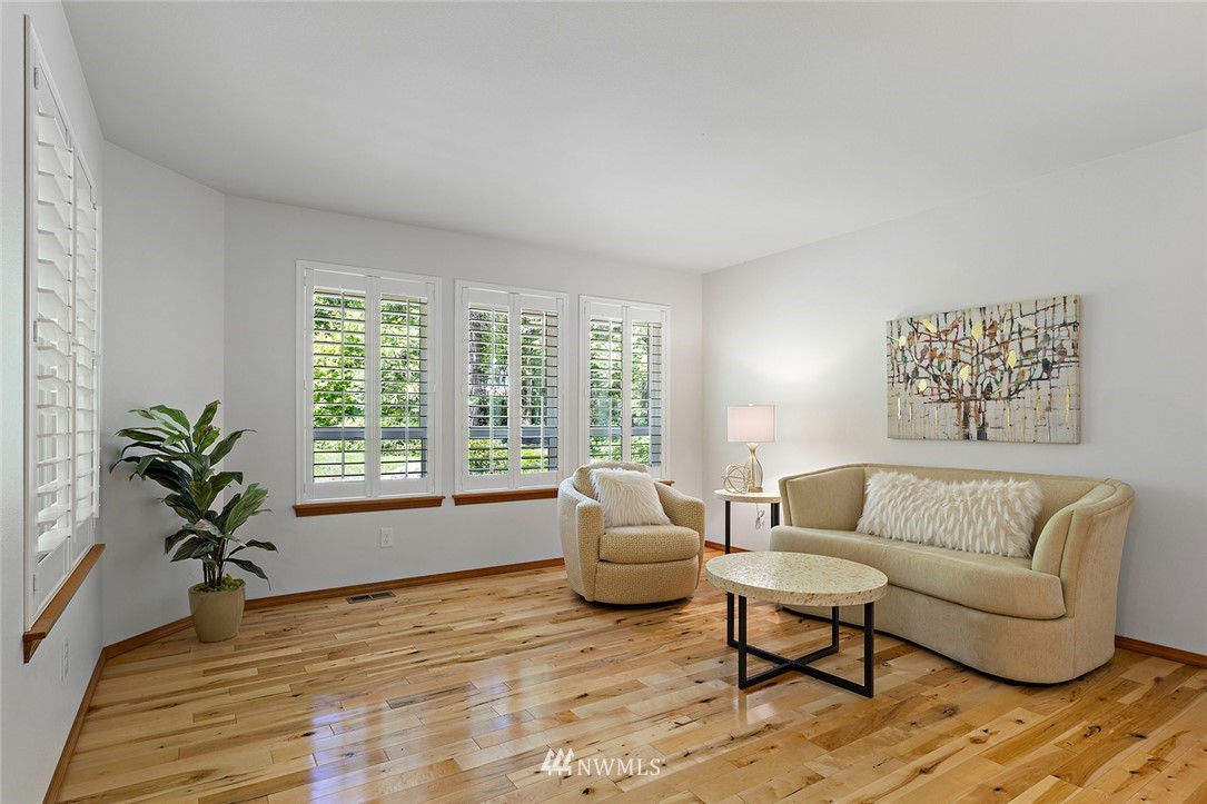 6407 Northeast Marshall Road Bainbridge Island, WA 98110 - Photo 4 of 32 Gallery Image 4