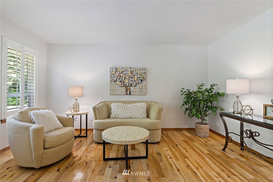 6407 Northeast Marshall Road Bainbridge Island, WA 98110 - Photo 5 of 32 Gallery Image 5