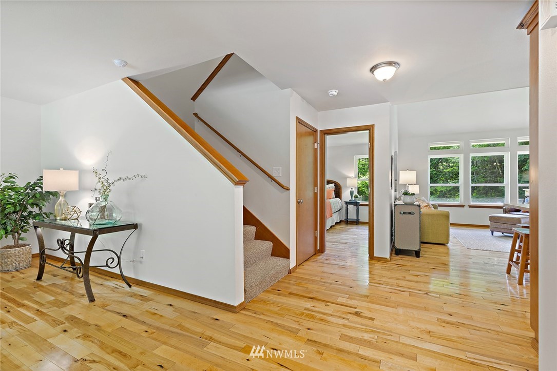 6407 Northeast Marshall Road Bainbridge Island, WA 98110 - Photo 7 of 32 Gallery Image 7