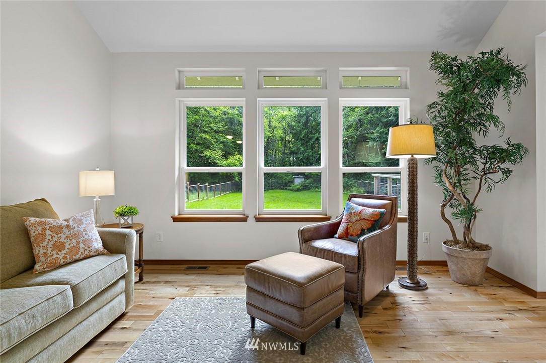 6407 Northeast Marshall Road Bainbridge Island, WA 98110 - Photo 9 of 32 Gallery Image 9