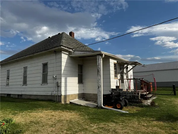 $77,000 | 110 North Main Street, Ravenwood, MO 64479