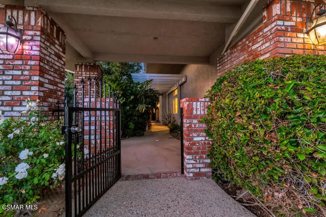 $2,599,900 | 4953 Kilburn Court, Oak Park, CA 91377