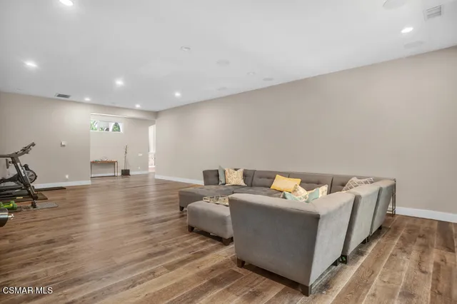 $2,599,900 | 4953 Kilburn Court, Oak Park, CA 91377