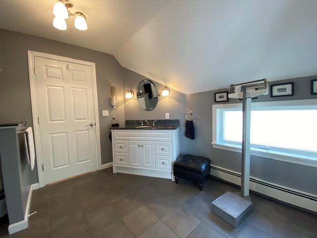 279 Indian Point Road Georgetown, ME 04548 - Photo 18 of 84 Primary Full Bath