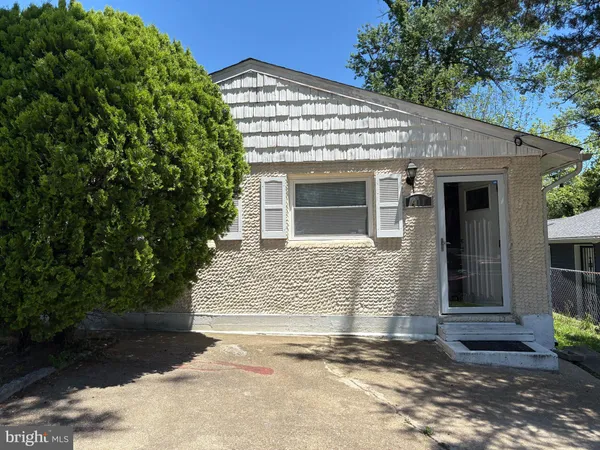 $325,000 | 411 Carmody Hills Drive, Capitol Heights, MD 20743