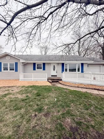 $174,900 | 2308 2010 East, Watseka, IL 60970