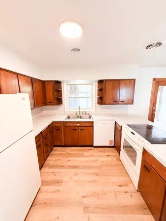 $174,900 | 2308 2010 East, Watseka, IL 60970