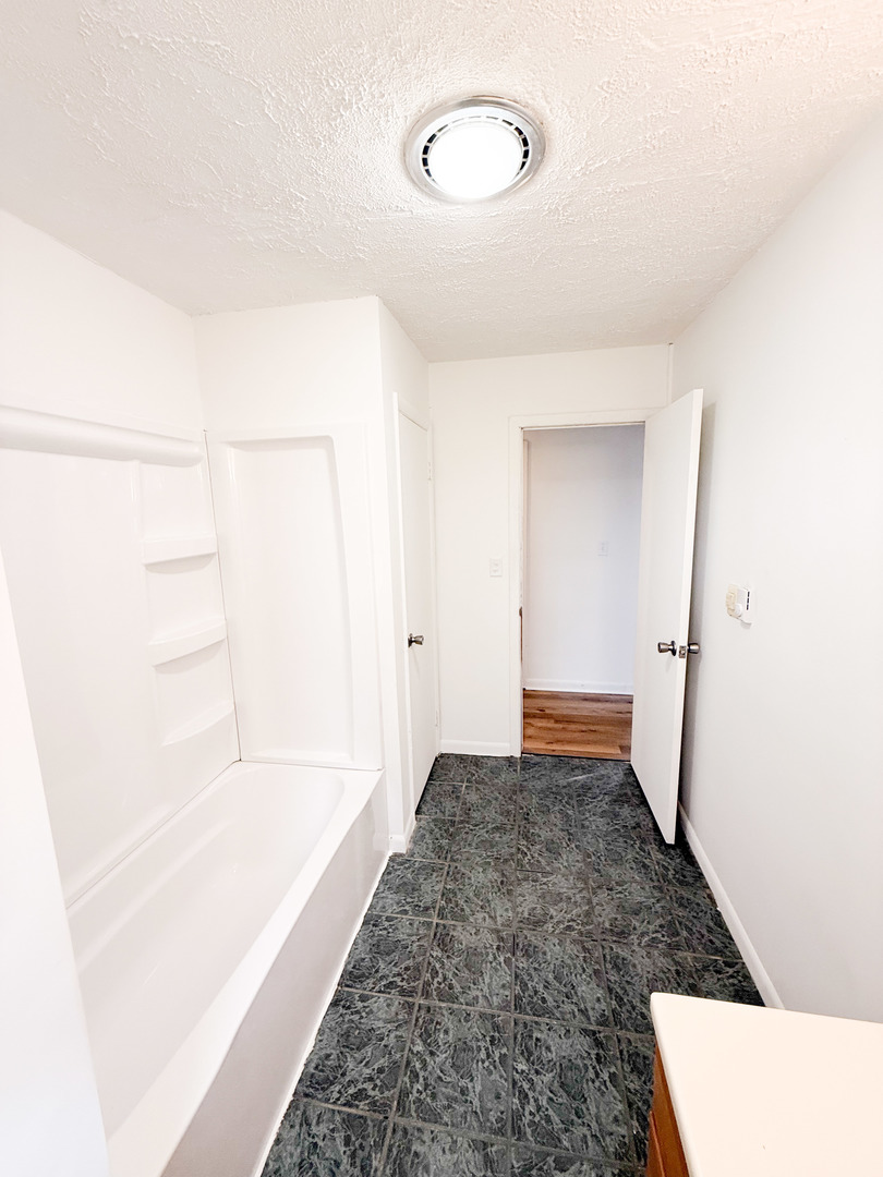 2308 2010 East Watseka, IL 60970 - Photo 21 of 32