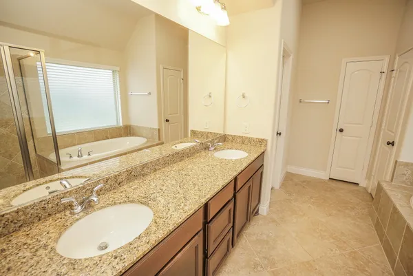 $2,700 | 1215 Watercrest Park Lane, Rosenberg, TX 77471