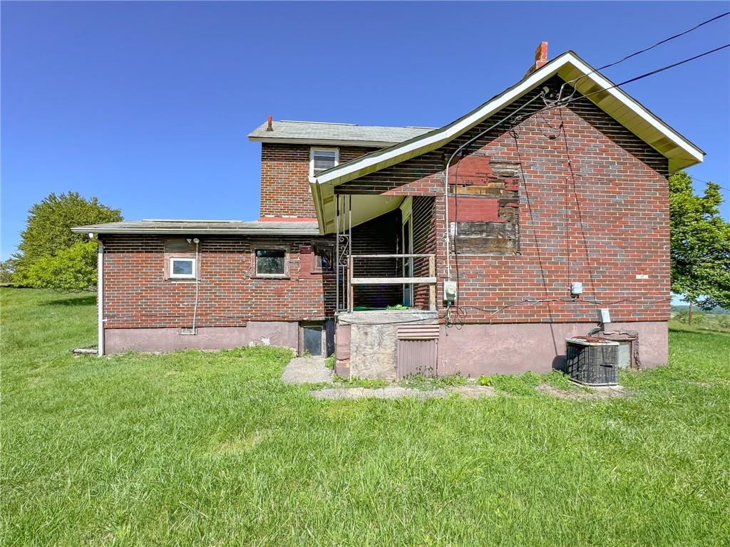 605 Maple Street Merrittstown, PA 15463 - Photo 4 of 21