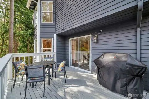 $1,299,000 | 3915 245th Court Southeast, Sammamish, WA 98029