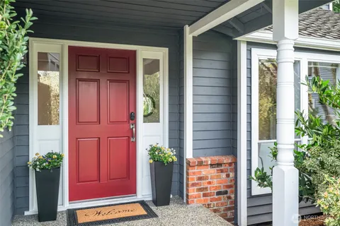 $1,299,000 | 3915 245th Court Southeast, Sammamish, WA 98029