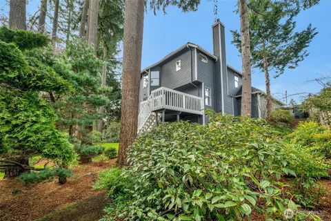 $1,299,000 | 3915 245th Court Southeast, Sammamish, WA 98029