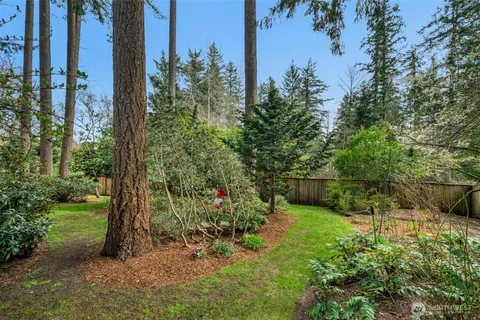 $1,299,000 | 3915 245th Court Southeast, Sammamish, WA 98029