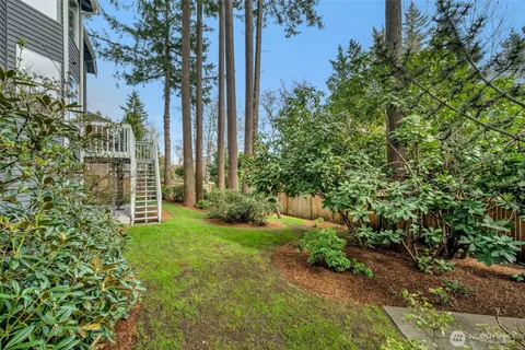 $1,299,000 | 3915 245th Court Southeast, Sammamish, WA 98029