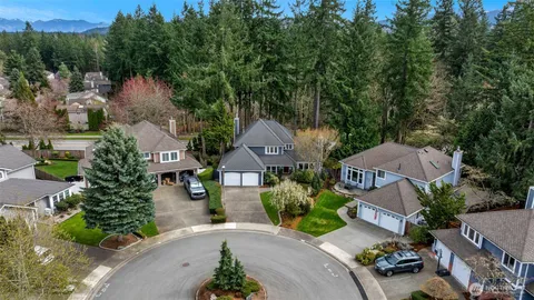 $1,299,000 | 3915 245th Court Southeast, Sammamish, WA 98029