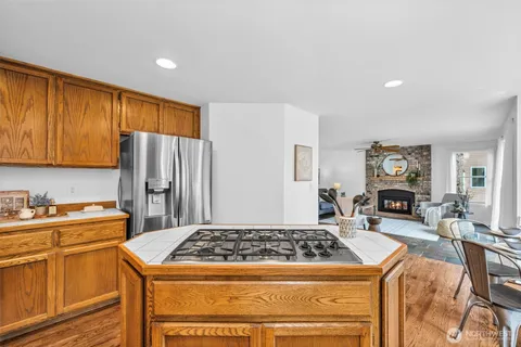 $1,299,000 | 3915 245th Court Southeast, Sammamish, WA 98029