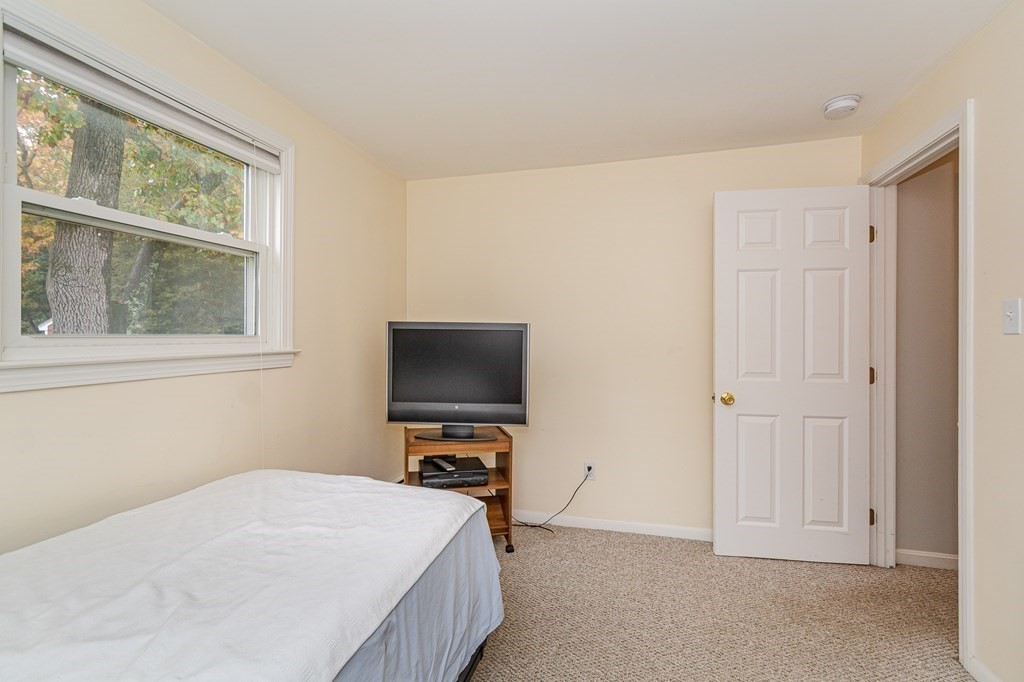 8 Virginia Road Tewksbury, MA 01876 - Photo 11 of 25 Gallery Image 11