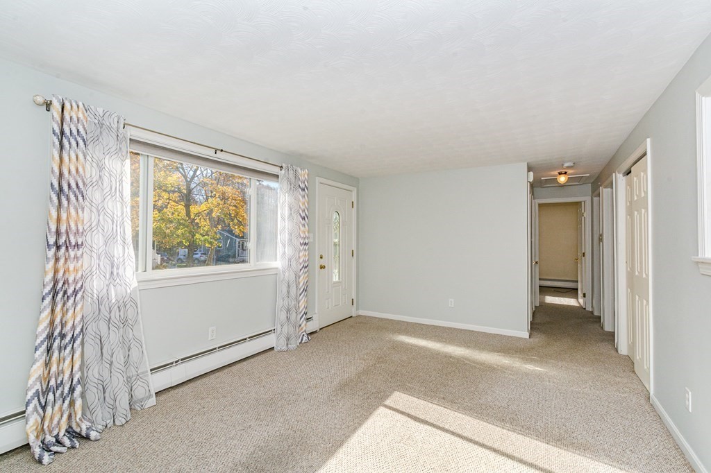 8 Virginia Road Tewksbury, MA 01876 - Photo 5 of 25 Gallery Image 5