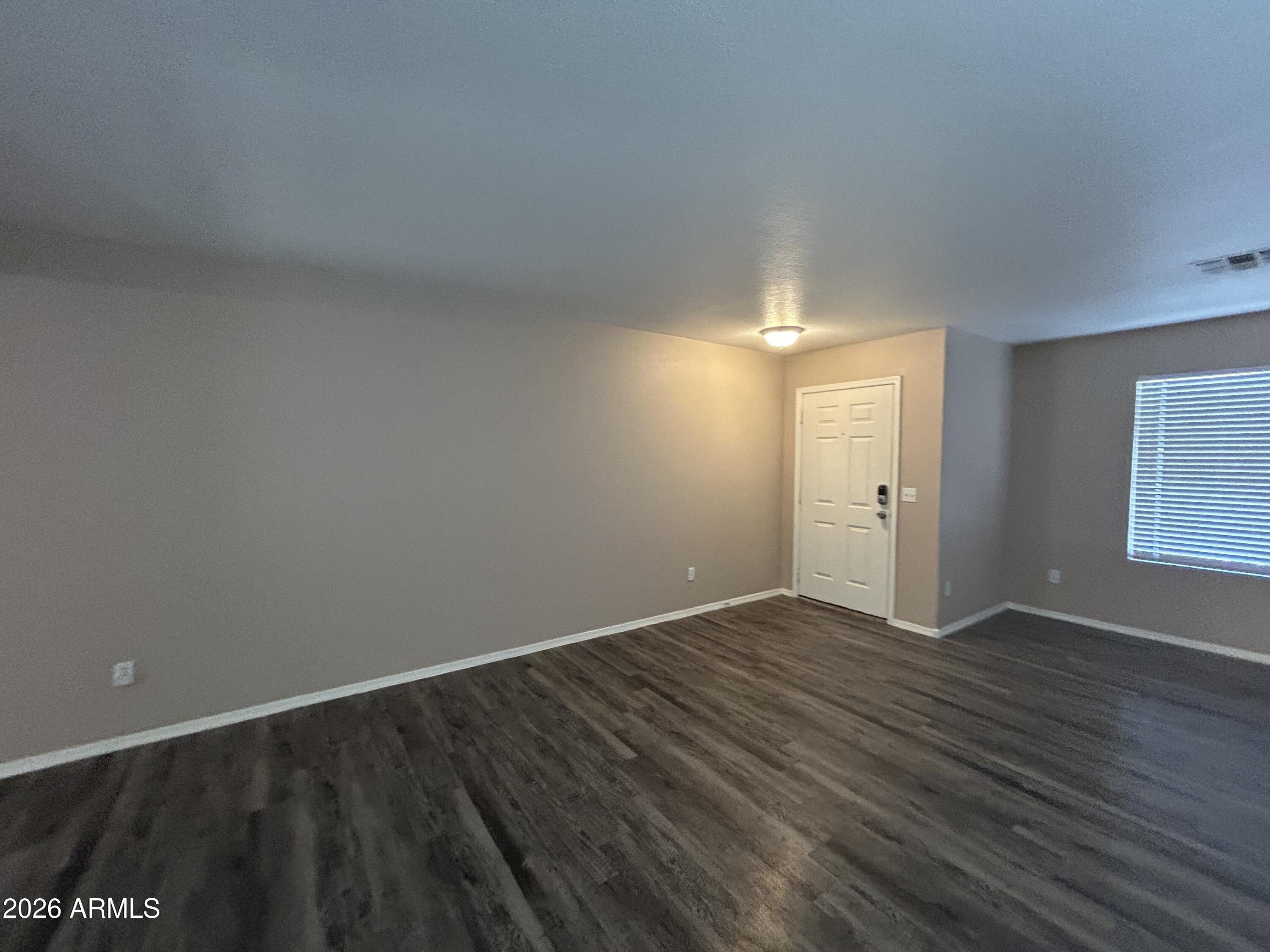 9549 West Monte Vista Road Phoenix, AZ 85037 - Photo 4 of 49 IMG_0811