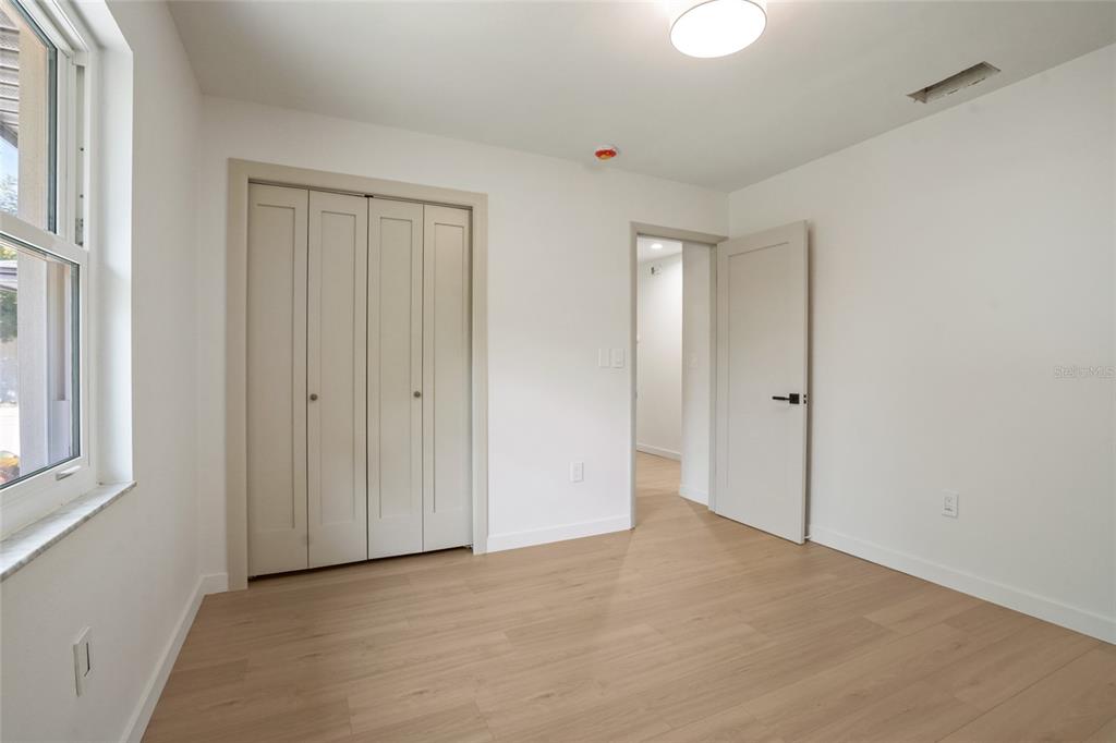 2370 Robyn Court Dunedin, FL 34698 - Photo 27 of 37 a view of an empty room