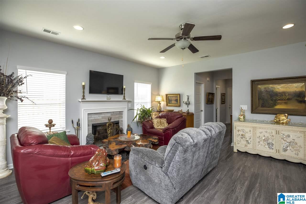 508 Shelby Farms Way Alabaster, AL 35007 - Photo 6 of 38
