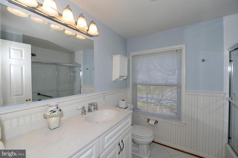 11011 Old Coach Road Potomac, MD 20854 - Photo 16 of 22 Bath
