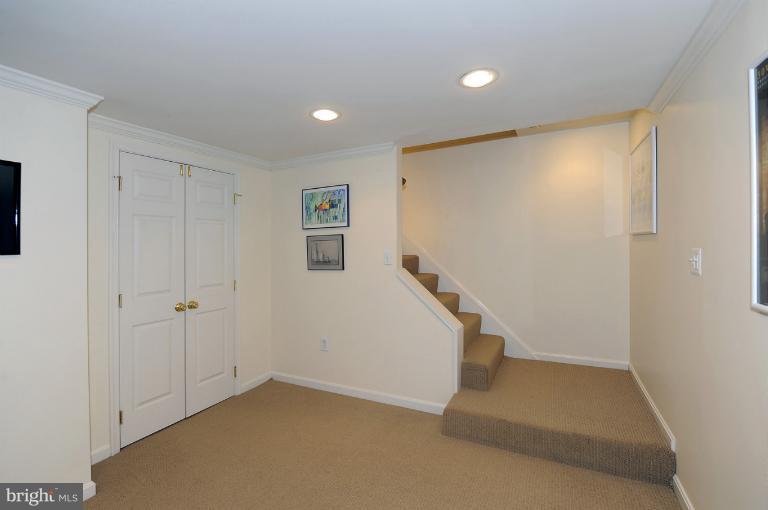 11011 Old Coach Road Potomac, MD 20854 - Photo 9 of 22 Recreation Room