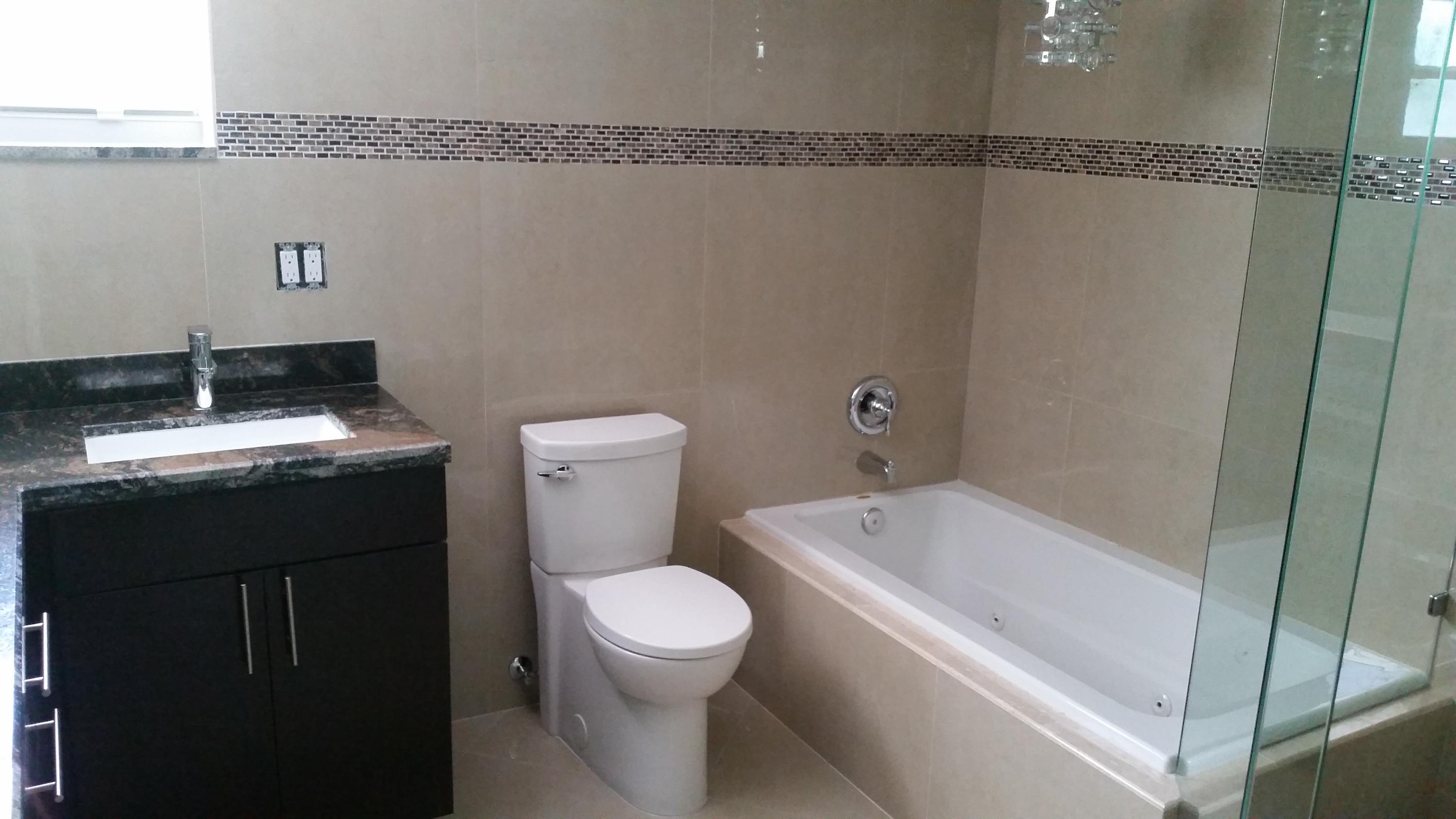 250 Northwest 46th Street Boca Raton, FL 33431 - Photo 4 of 7 250 nw 46th master bath 2