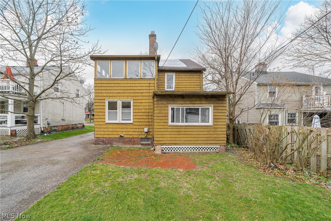 1211 Yellowstone Road Cleveland, OH 44121 - Photo 6 of 8 Gallery Image 6