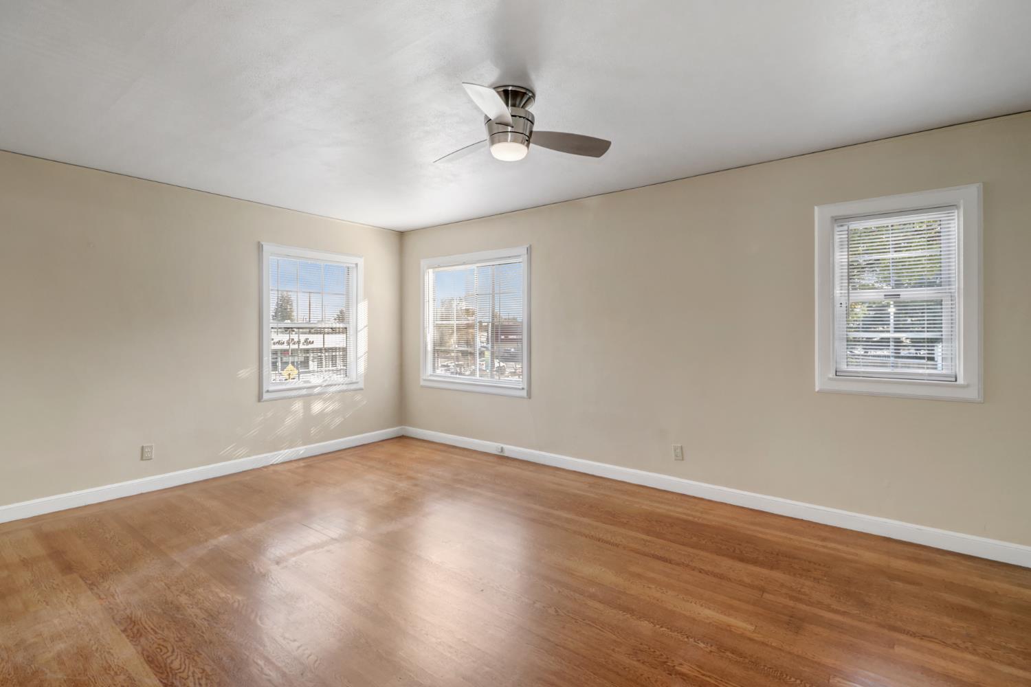 2763 Coleman Way Sacramento, CA 95818 - Photo 14 of 64