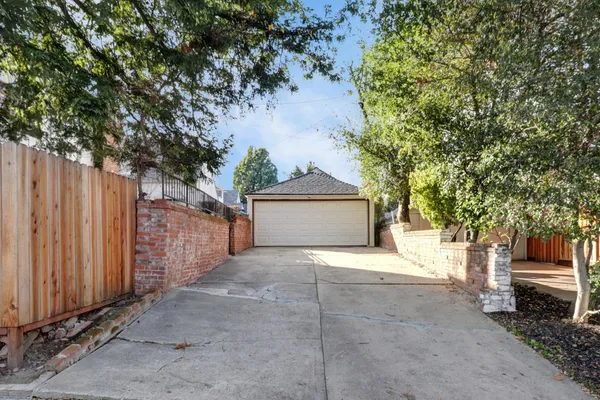 $725,000 | 2763 Coleman Way, Sacramento, CA 95818