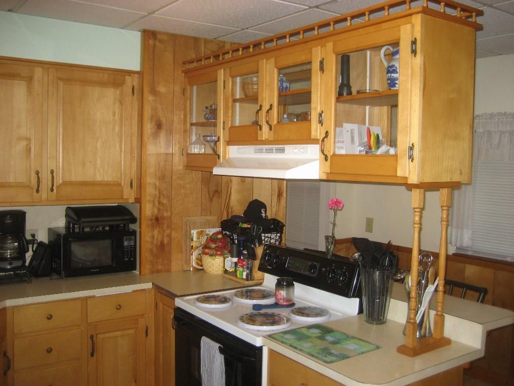 453 Old County Road Rockland, ME 04841 - Photo 14 of 32 Kitchen