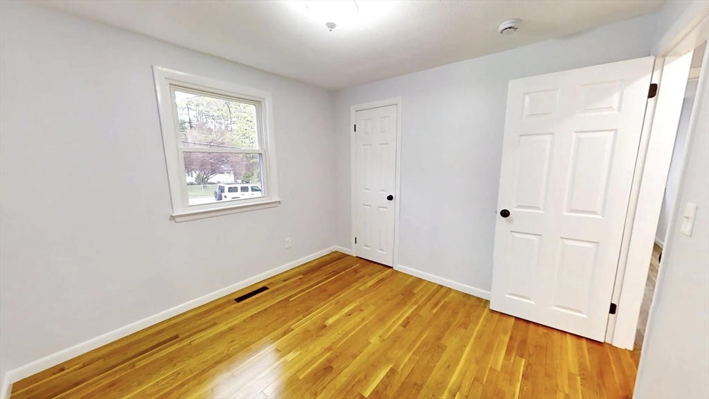 8 Reardon Road Hudson, MA 01749 - Photo 17 of 30