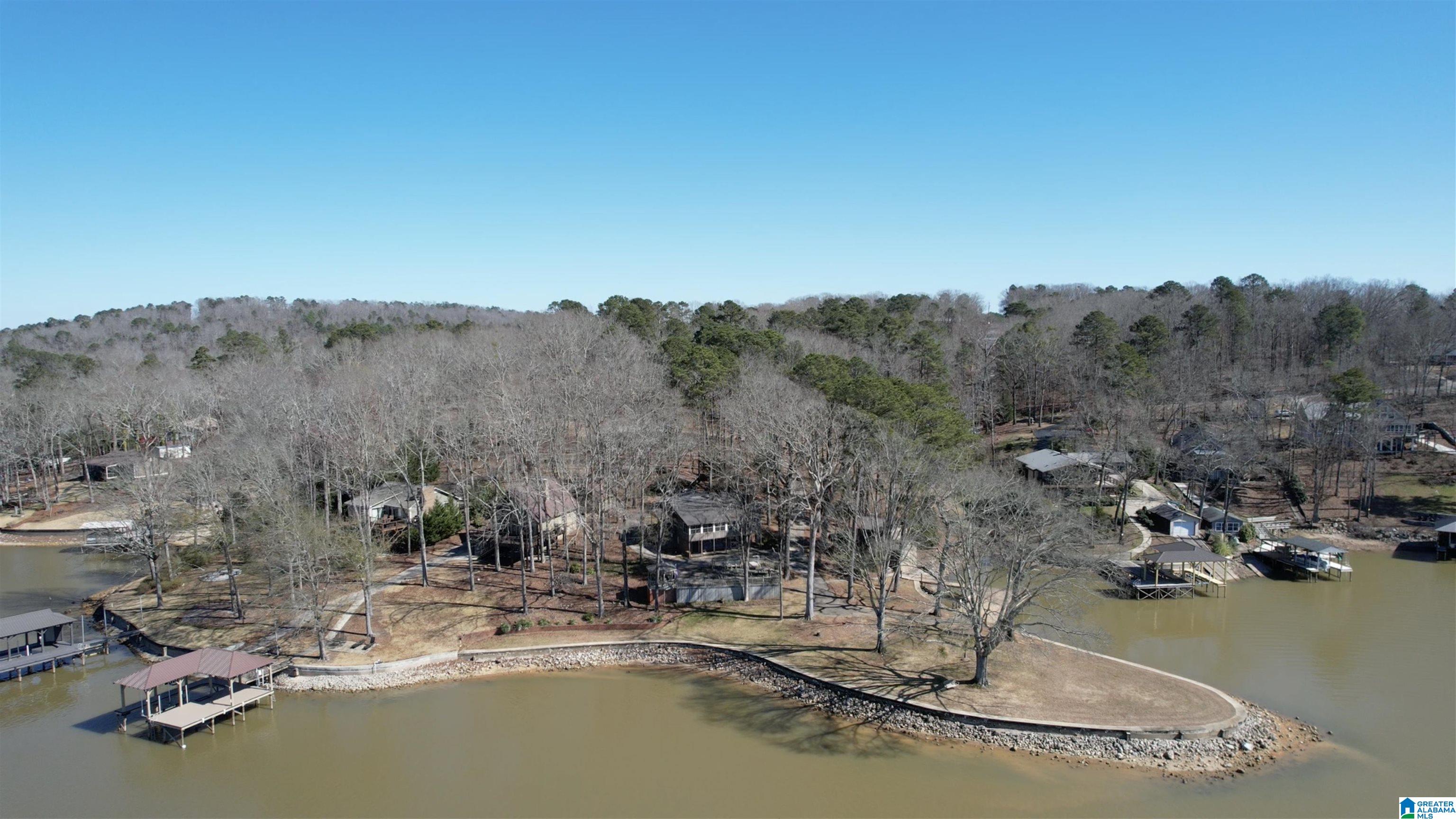 575 Ridgeway Circle Talladega, AL 35160 - Photo 2 of 41