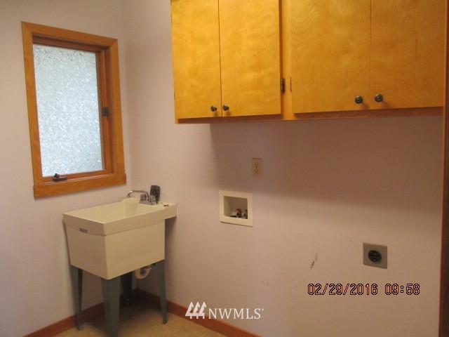 3070 Oak Bay Road Port Hadlock, WA 98339 - Photo 13 of 25 Gallery Image 13