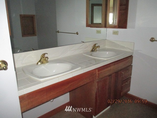3070 Oak Bay Road Port Hadlock, WA 98339 - Photo 14 of 25 Gallery Image 14