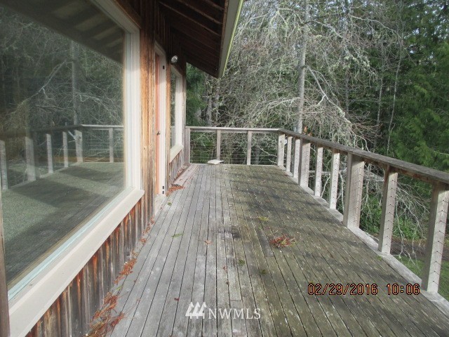 3070 Oak Bay Road Port Hadlock, WA 98339 - Photo 3 of 25 Gallery Image 3