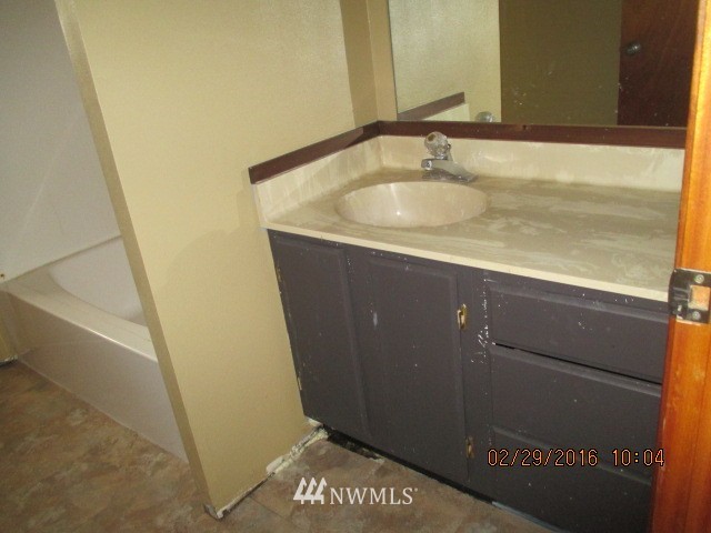 3070 Oak Bay Road Port Hadlock, WA 98339 - Photo 21 of 25 Gallery Image 21