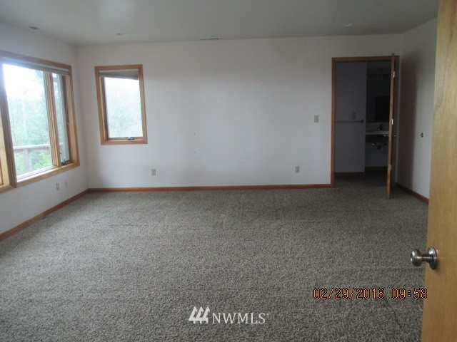 3070 Oak Bay Road Port Hadlock, WA 98339 - Photo 9 of 25 Gallery Image 9