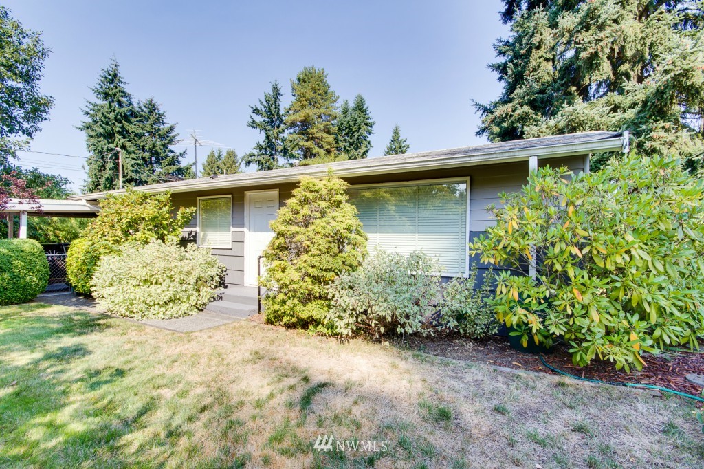 7833 200th Street Southwest Edmonds, WA 98026 - Photo 1 of 25 Gallery Image 1