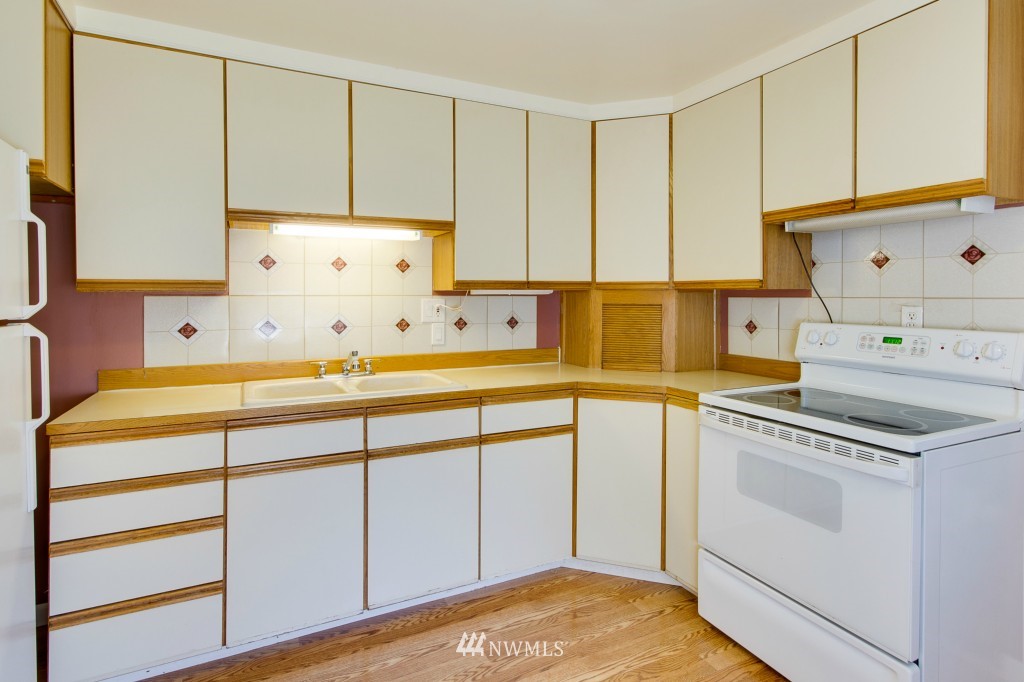 7833 200th Street Southwest Edmonds, WA 98026 - Photo 20 of 25 Gallery Image 20